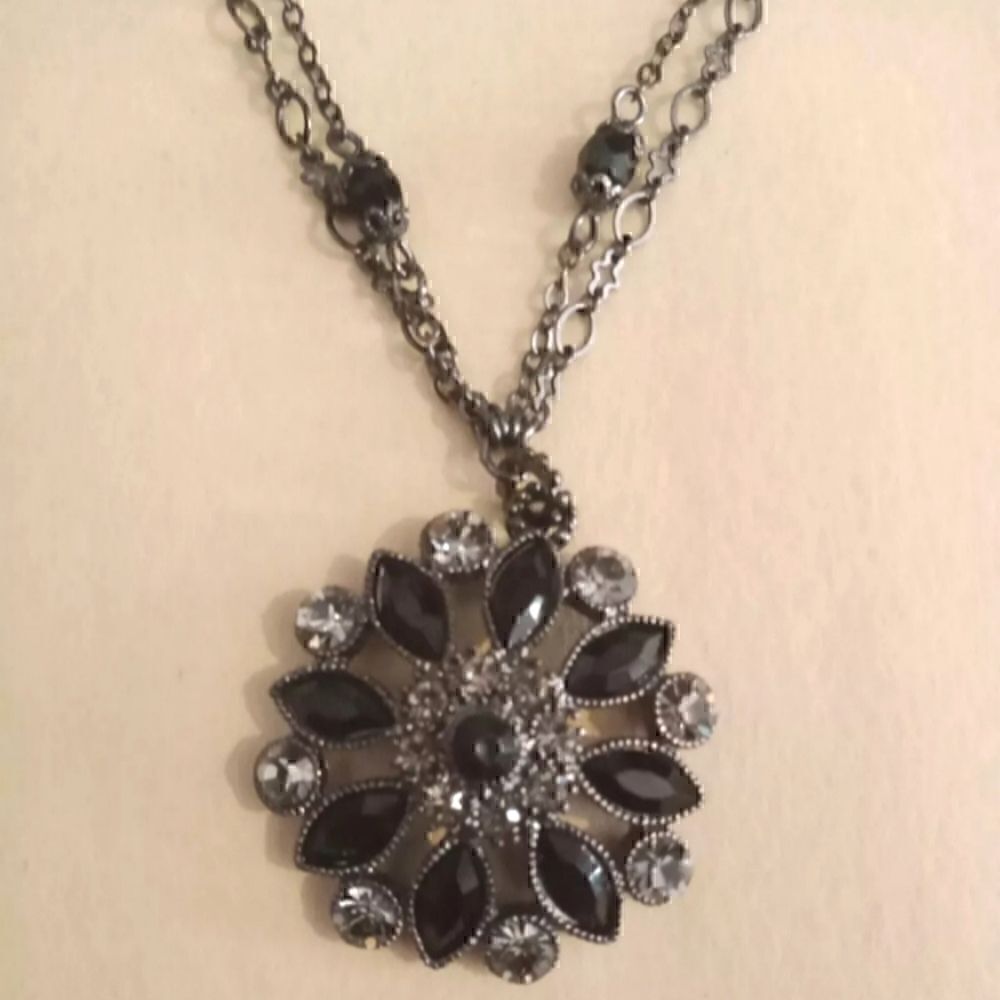 Vintage Chain And Beaded With Drop Pendant Of Black And Smoke Rhinestones